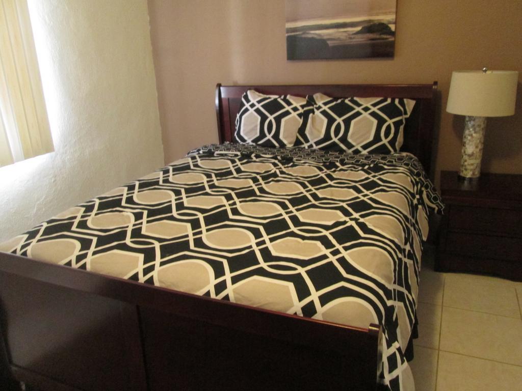 Pedro'S Place Tamuning Luaran gambar